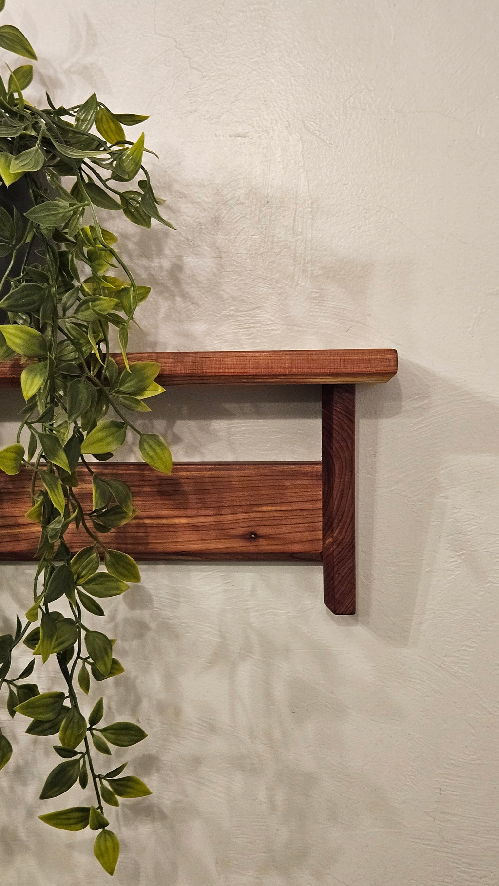 Red Cedar Towel Rack/ Entryway Coat Hanger