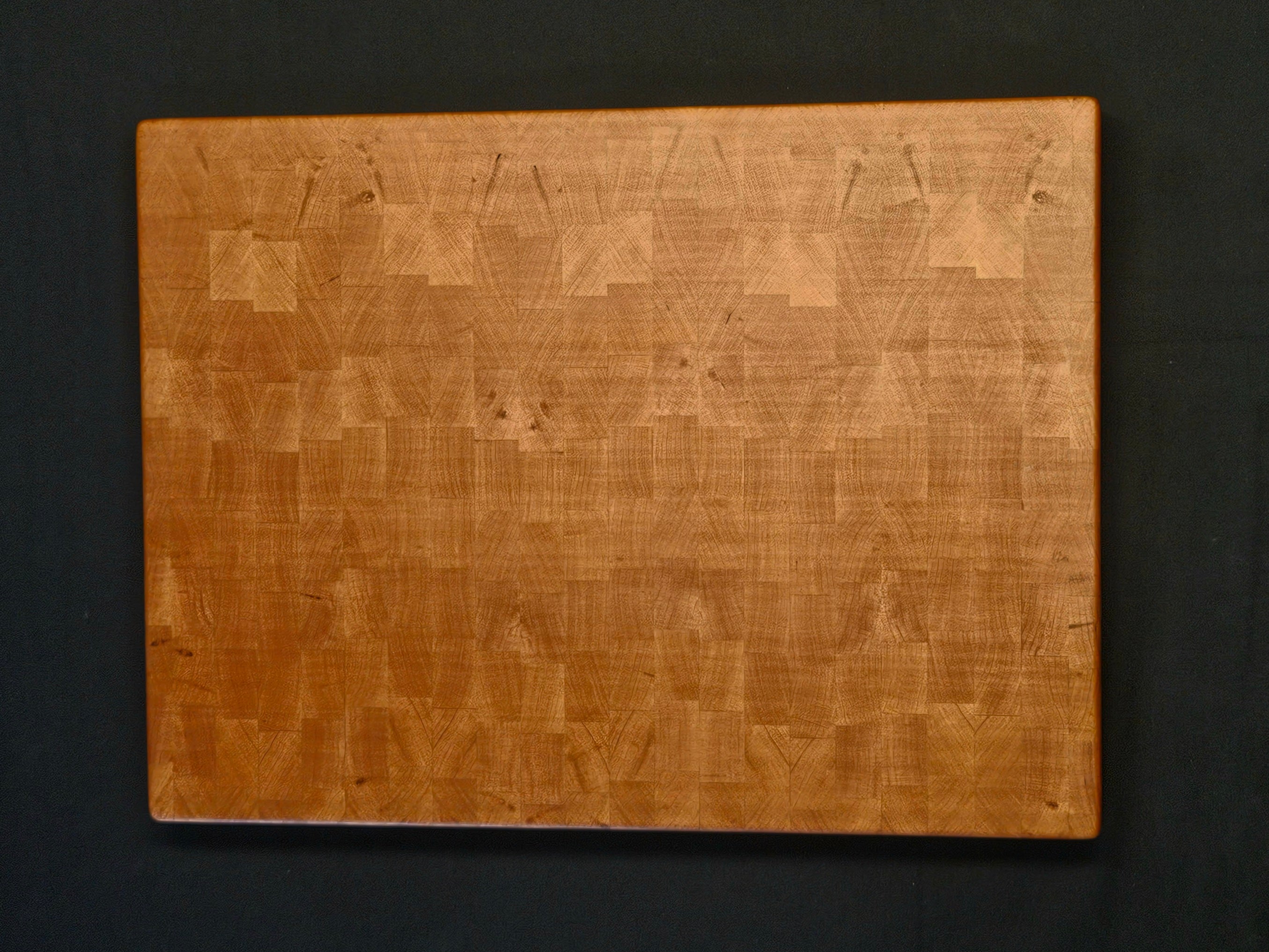 End-Grain Cutting Board